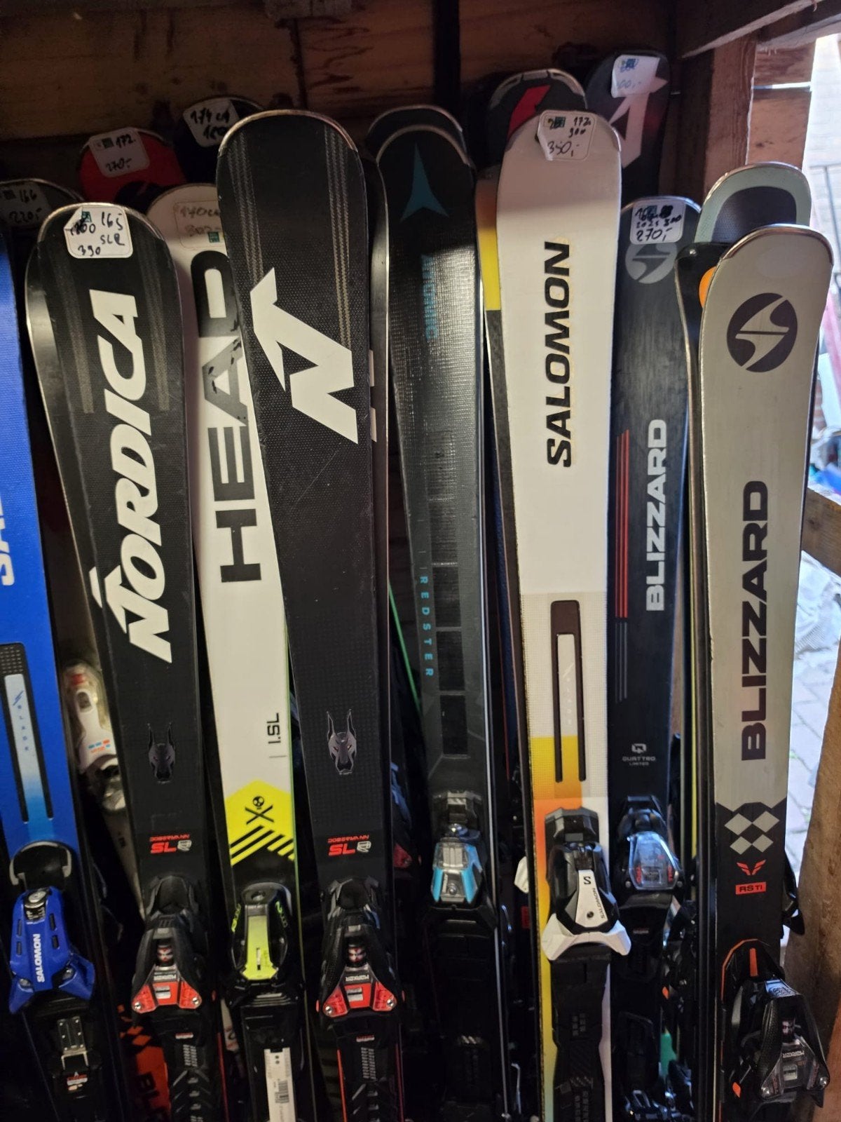 grootste voorraad 2 hands skis, 160 tot 180 cm, Ophalen of Verzenden, Zo goed als nieuw, Carve