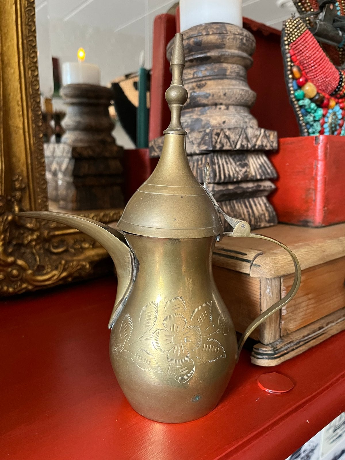 Vintage messing koffiekan/dallah met bloemmotief, Ophalen of Verzenden, Koper