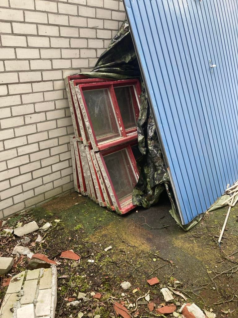 Betonnen stalramen, Ophalen, Zo goed als nieuw, Overige typen, Minder dan 2 meter
