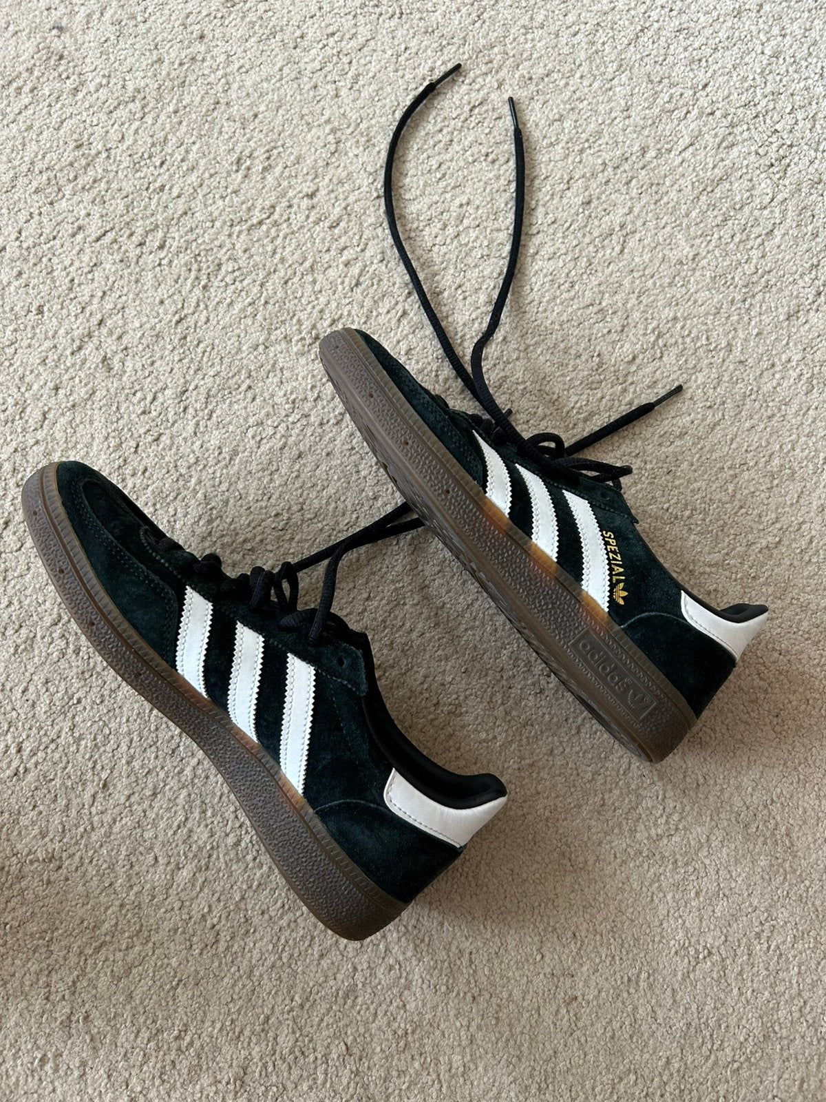 Sneakers dames, Ophalen of Verzenden, Zo goed als nieuw