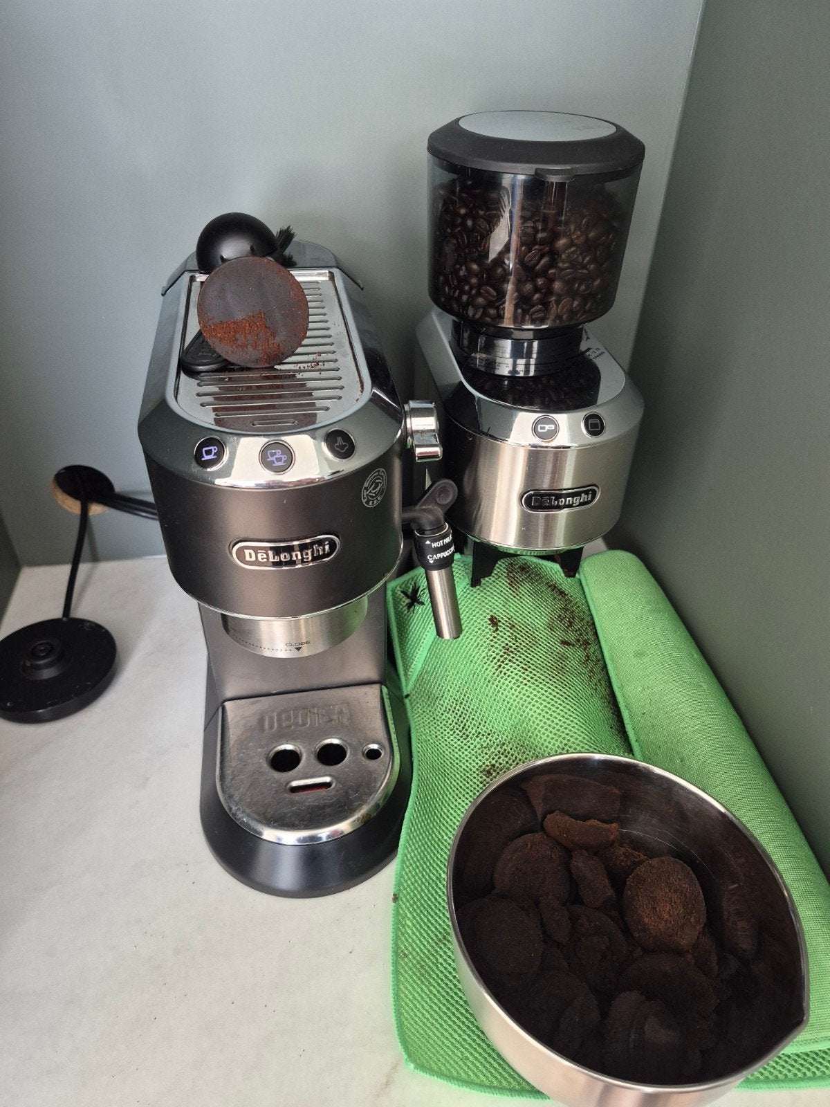 De'Longhi EC685.BK Dedica Zwart, Ophalen of Verzenden