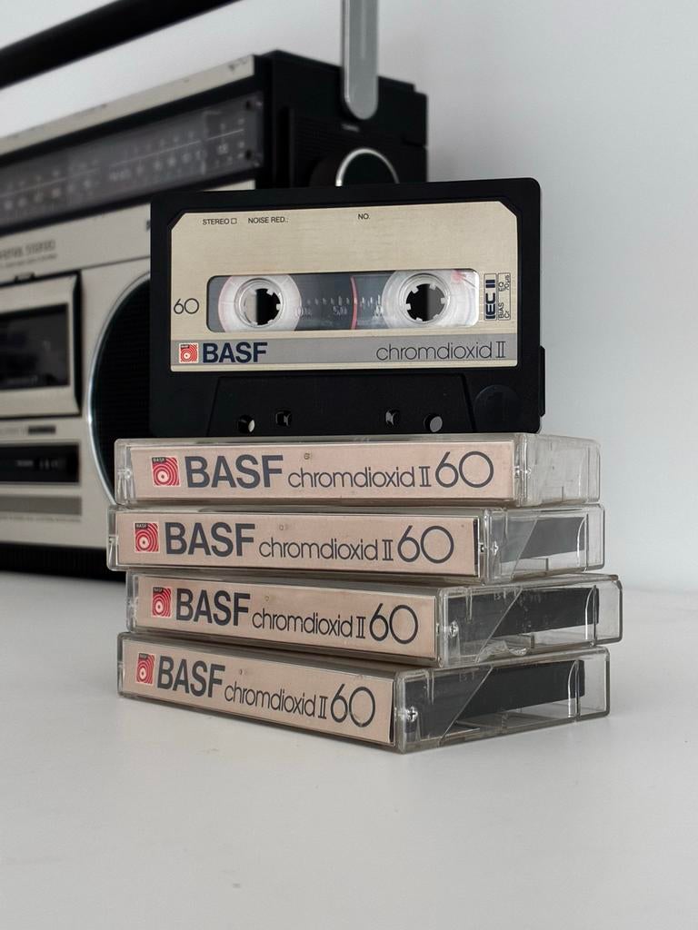 4x BASF chromdioxid II 60 min cassettes, Cd's en Dvd's, Cassettebandjes, Gebruikt, Onbespeeld, Overige genres, 2 t/m 25 bandjes