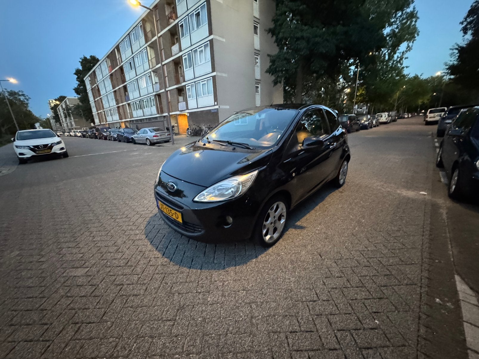 Ford Ka 1.2 Grand prix NIEUWE APK luxe uitvoering, Auto's, Voorwielaandrijving, 1242 cc, 4 cilinders, 4 stoelen