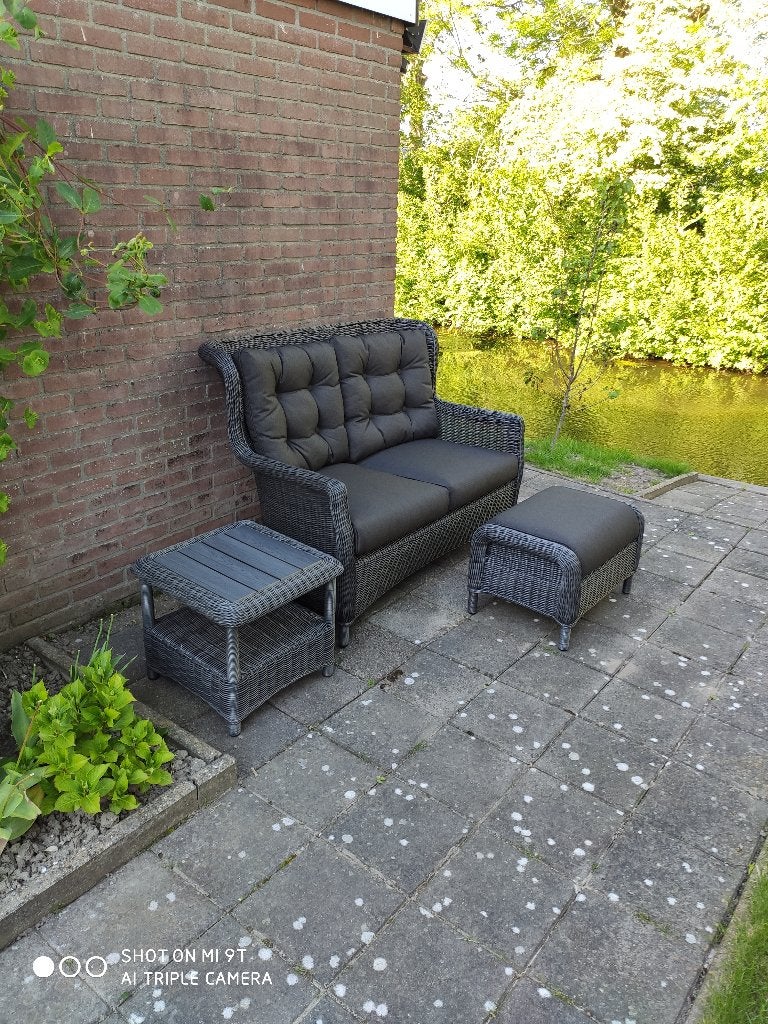 Tuinbank met kussens, voetenbankje en bijzettafeltje, Ophalen, Zo goed als nieuw, Rotan