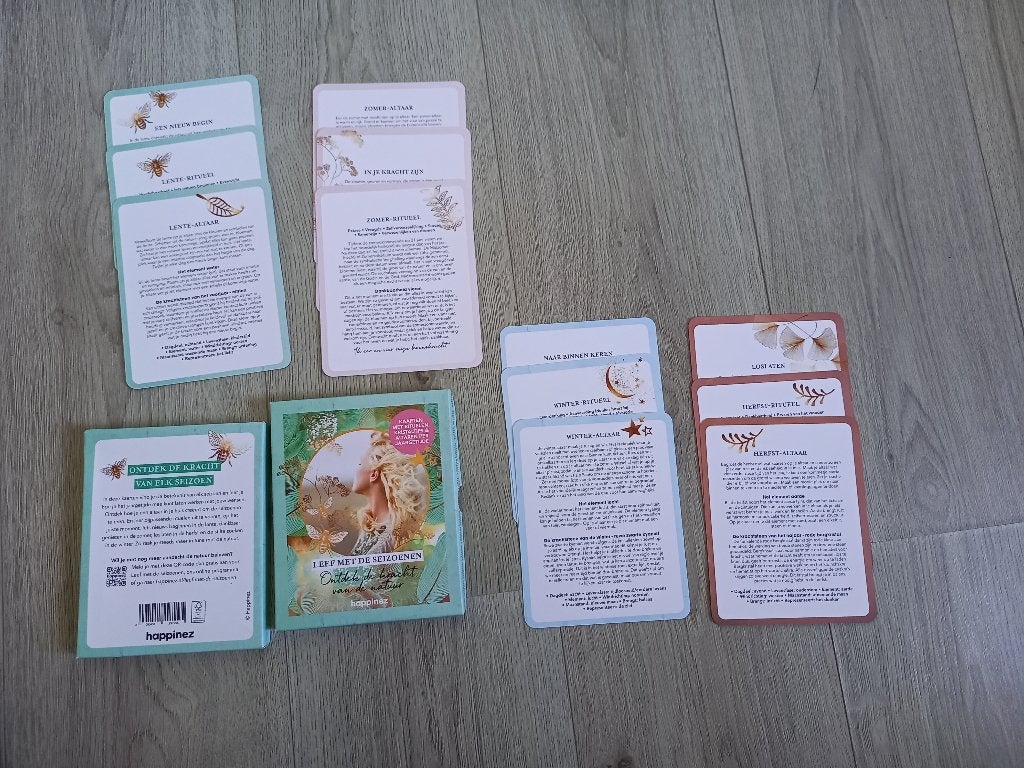 Leef met de Seizoenen Kaarten  - Happinez, Ophalen of Verzenden, Zo goed als nieuw, Tarot of Kaarten leggen, Overige typen