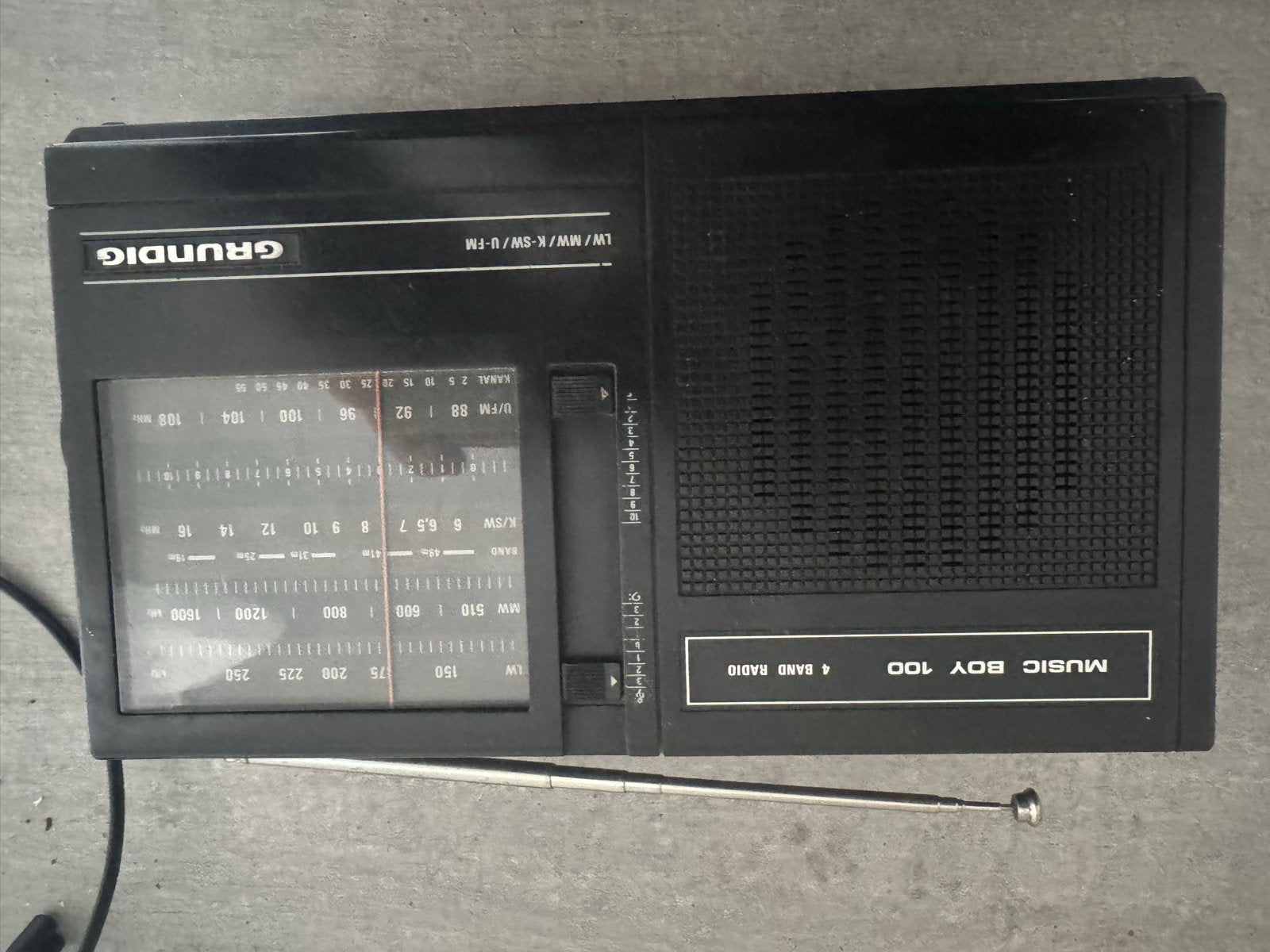 Grundig Music Boy 100 - Vintage 4 Band Radio, Audio, Tv en Foto, Ophalen of Verzenden, Gebruikt, Radio