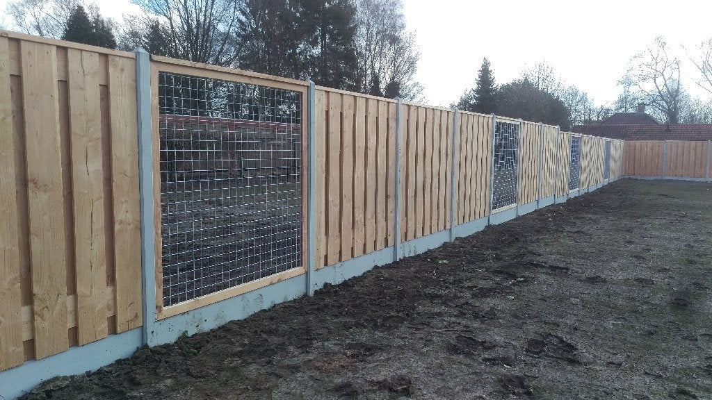 21-planks Douglas hout/beton schutting - grijs glad beton, 1 tot 2 meter, Minder dan 3 meter, Nieuw, Ophalen of Verzenden