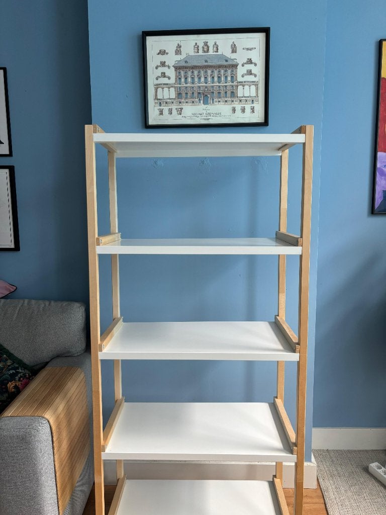 IKEA IVAR Kast - Houten Boekenkast met 4 Planken, Met plank(en), Modern, Scandinavisch, Zo goed als nieuw, 25 tot 50 cm