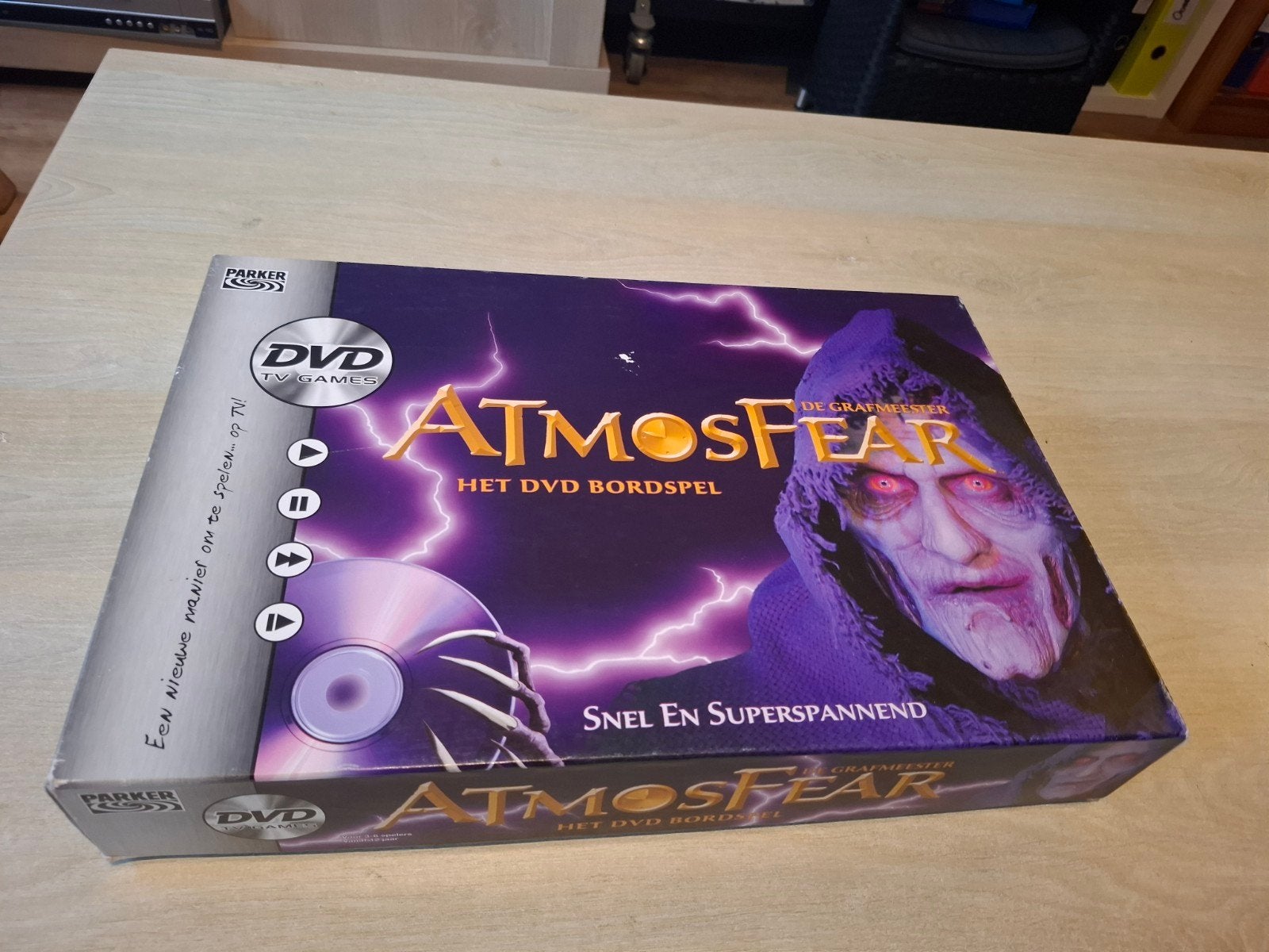 Atmosfear: Het DVD Bordspel - Snel en Superspannend!, Hobby en Vrije tijd, Parker, Gebruikt, Ophalen of Verzenden, Postbus 3010, 3502 GA Utrecht
