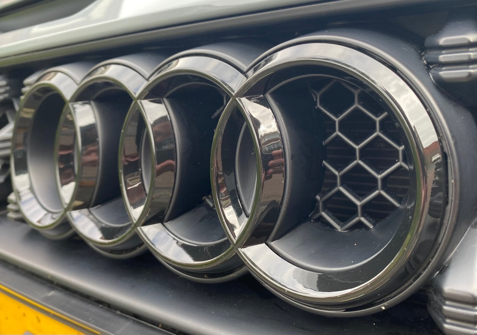 Audi Ringen embleem / logo voor-, achterkant glossy black, Ophalen of Verzenden