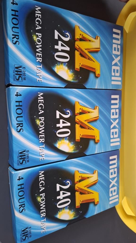 3x Maxell VHS E-240M Mega Power Tape - 4 uur, Cd's en Dvd's, VHS | Film, Nieuw in verpakking, Overige genres, Alle leeftijden