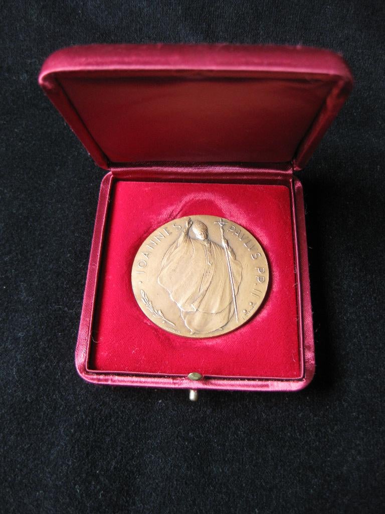 Penning bezoek van Paus Johannes Paulus II Benelux 1985., Verzenden, Gebruikt, Overige typen, Christendom | Katholiek