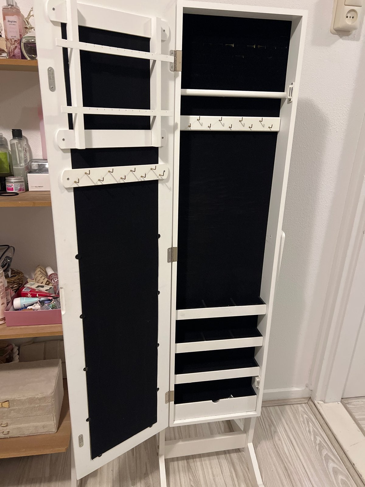 Witte spiegel sieradenkast met opbergruimte, Ophalen, Minder dan 50 cm, Gebruikt, 150 tot 200 cm