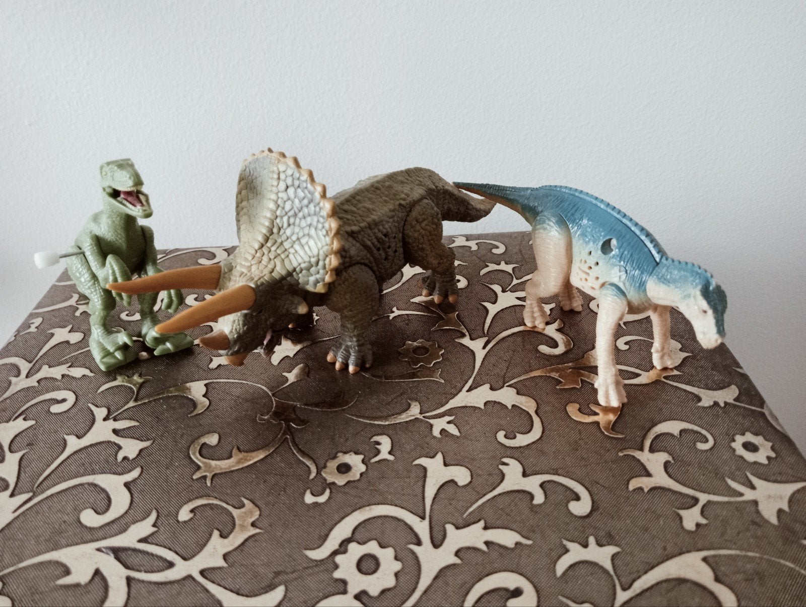 Set van 3 dinosaurussen met geluid of bewegend nieuwstaat, Ophalen of Verzenden, Zo goed als nieuw, Overige soorten, Beeldje of Figuurtje