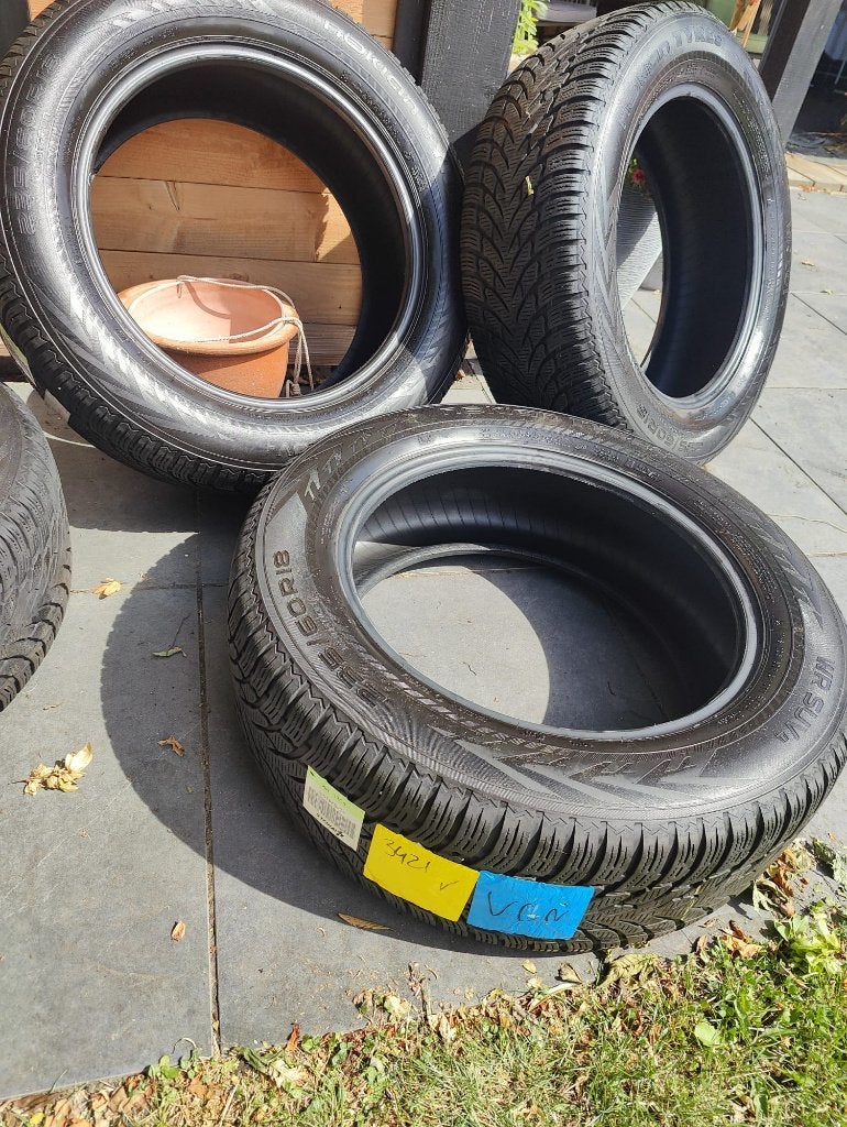 Nokian All-Season 235/60R18, Ophalen, 18 inch, Gebruikt, 235 mm
