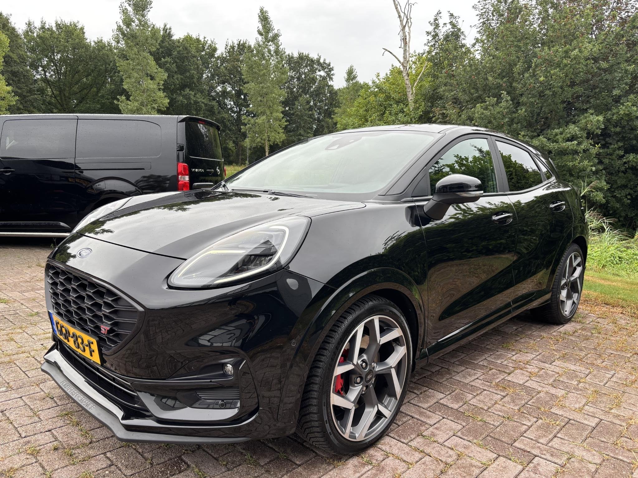 Ford Puma 1.5 EcoBoost ST-X 200 PK | Recaro Stoelen | Perfor, Auto's, Voorwielaandrijving, Leder en Stof, Zwart, Automatische klimaatregeling