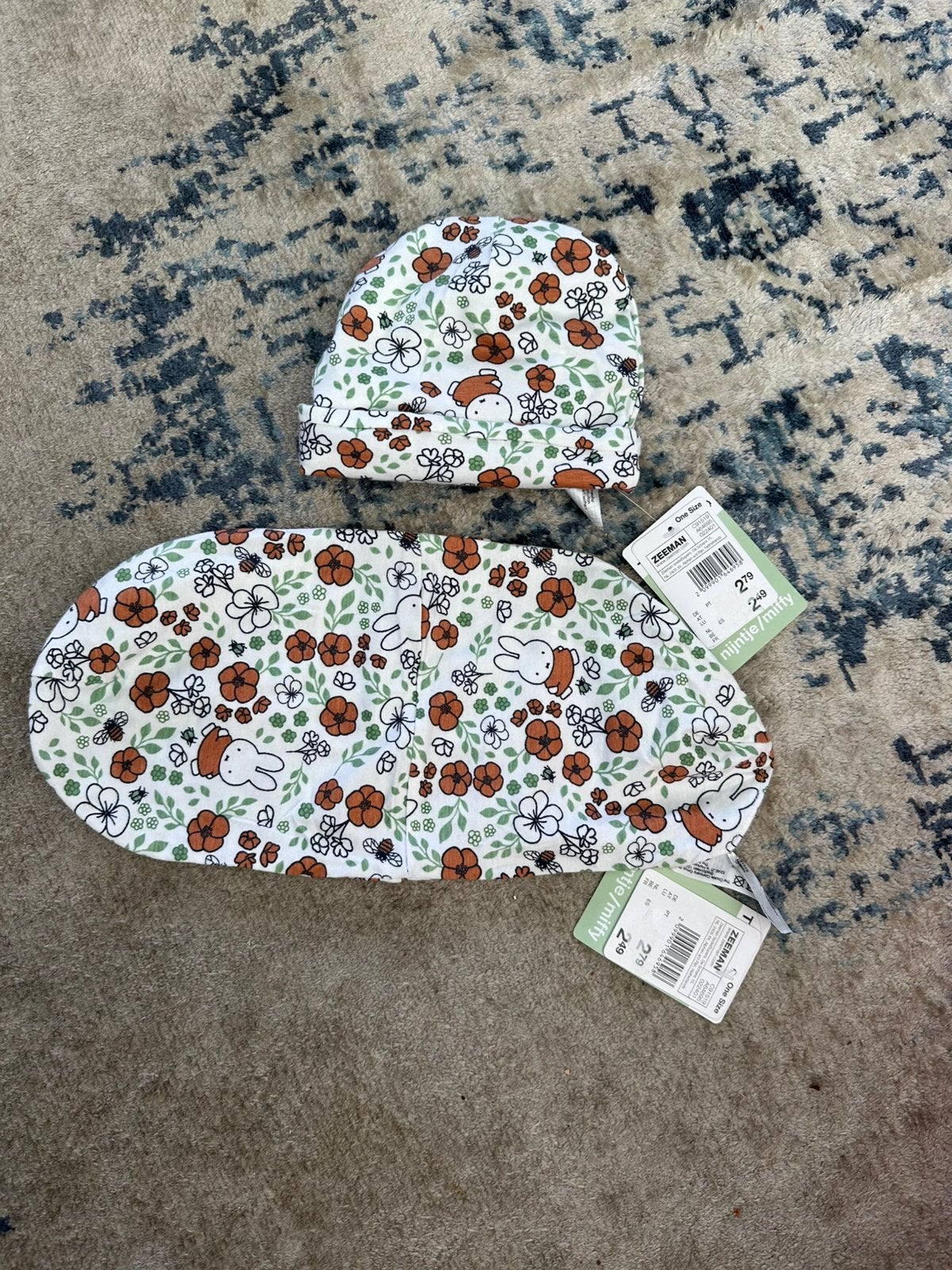 Nieuwe set newborn Nijntje Miffy muts en knuffeldoekje, Maat 50, Jongetje of Meisje, Nieuw, Ophalen of Verzenden