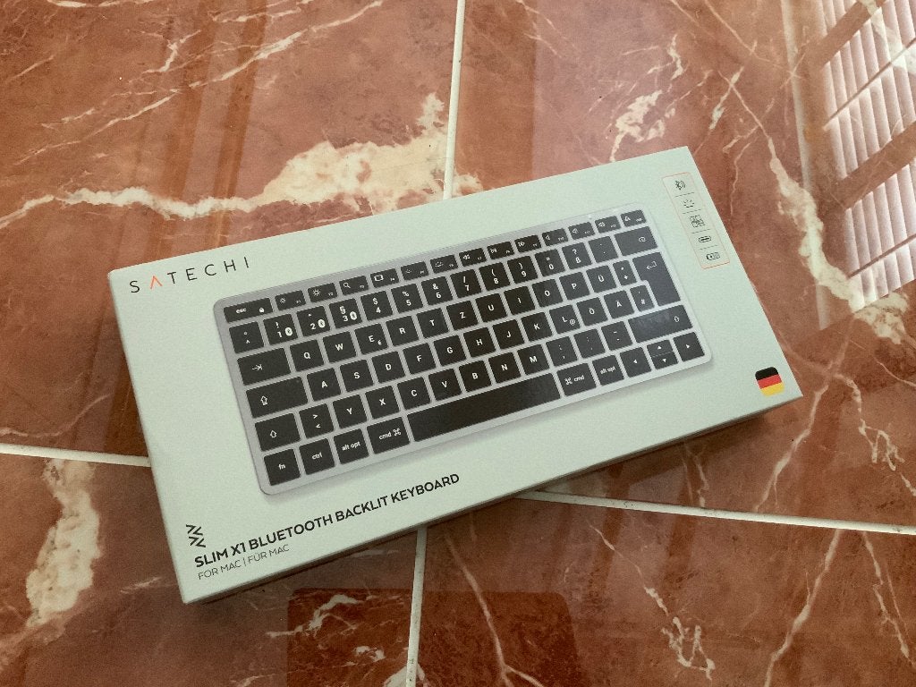 Satechi Slim X1 Bluetooth keyboard, Computers en Software, Toetsenborden, Satechi, Ophalen of Verzenden, Draadloos, Nieuw