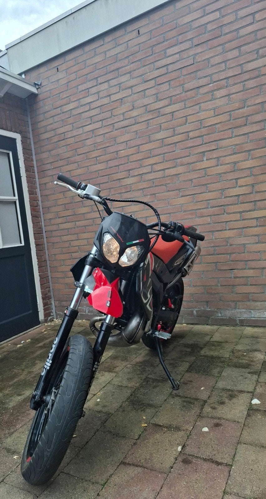 Aprilia sx50 schakelbrommer uit 2008, Fietsen en Brommers, Ophalen, 6 versnellingen, Gebruikt, Maximaal 45 km/u