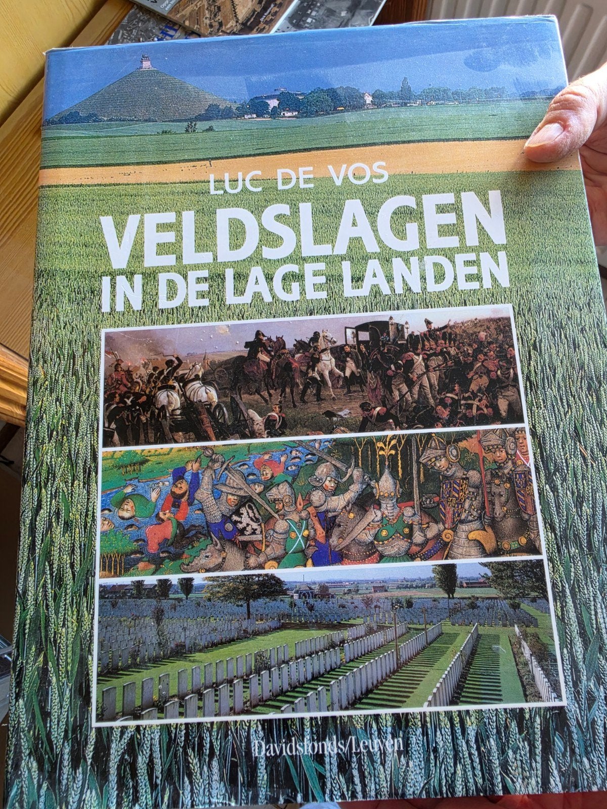Boek Veldslagen in de lage landen, Ophalen of Verzenden, Zo goed als nieuw