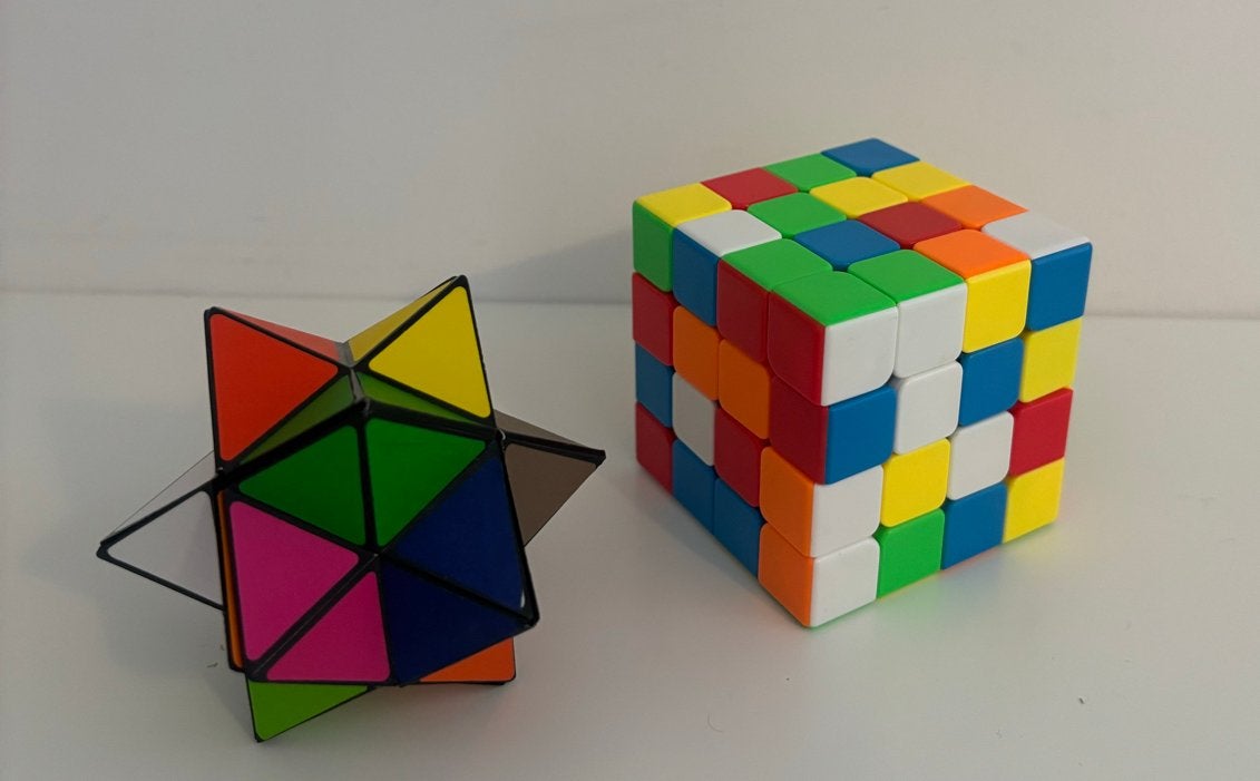 Rubik's kubussen en puzzels - Set van 2, Ophalen of Verzenden, Gebruikt, Puzzelen