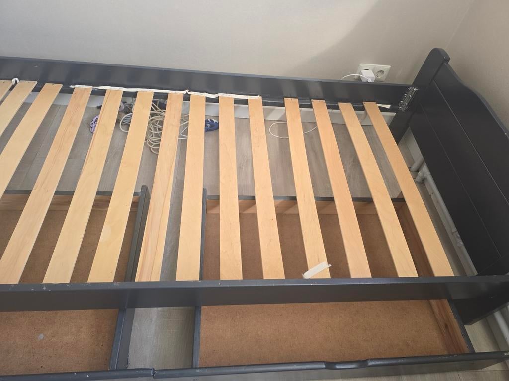 Gebruikt bedframe 160x200 cm - Ideaal voor logeerkamer, Ophalen, Gebruikt, Eenpersoons, Zwart