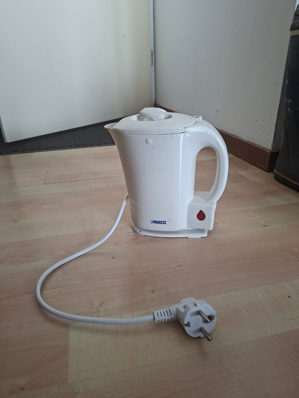 Waterkoker, Witgoed en Apparatuur, Waterkokers, 1 tot 2 liter, Ophalen of Verzenden, Gebruikt