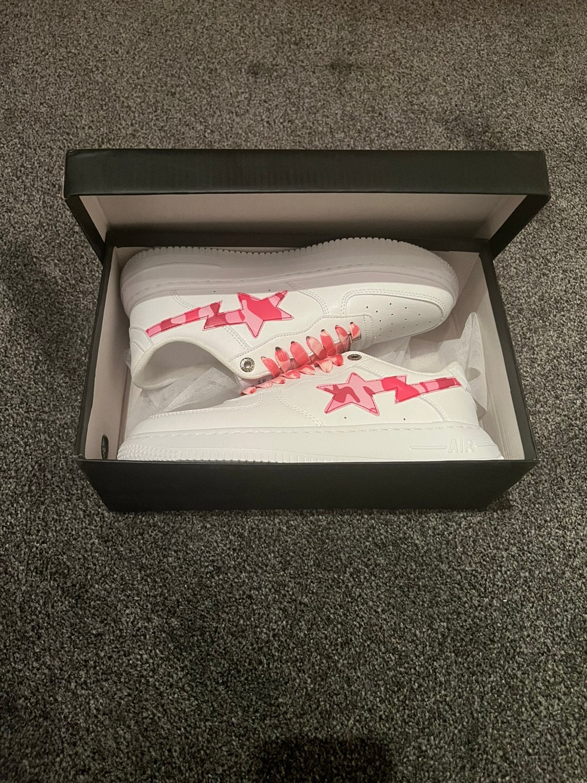 Nike BAPES roze, Wit, Nieuw, Ophalen of Verzenden, Sneakers of Gympen