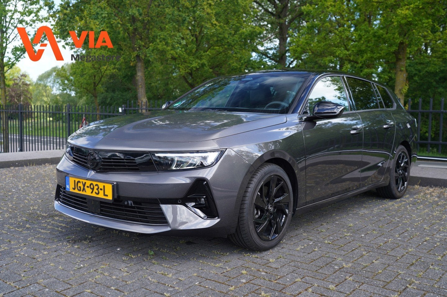 Opel Astra Sports Tourer 1.2 Turbo GS | LED | AGR | Navi | B, Auto's, Opel, 1199 cc, Met garantie (alle), Leder en Stof, 3 cilinders