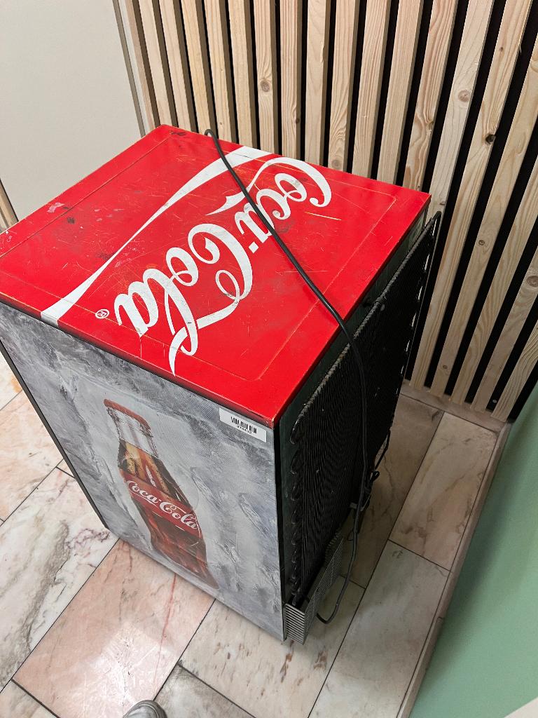 Coca cola koelkast, 75 tot 100 liter, 45 tot 60 cm, Ophalen, 85 tot 120 cm