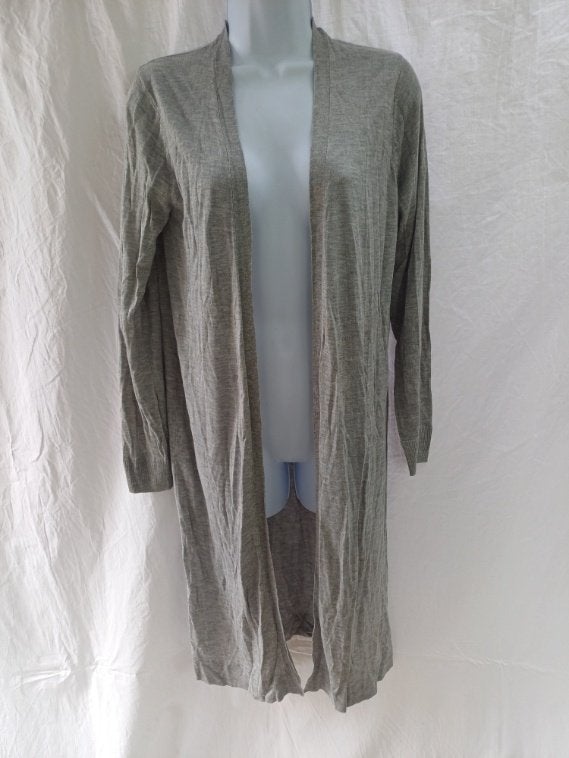 Lang lichtgrijs damesvest zonder sluiting mt M merk H&M, Kleding | Dames, Maat 38/40 (M), ., Ophalen of Verzenden, Zo goed als nieuw
