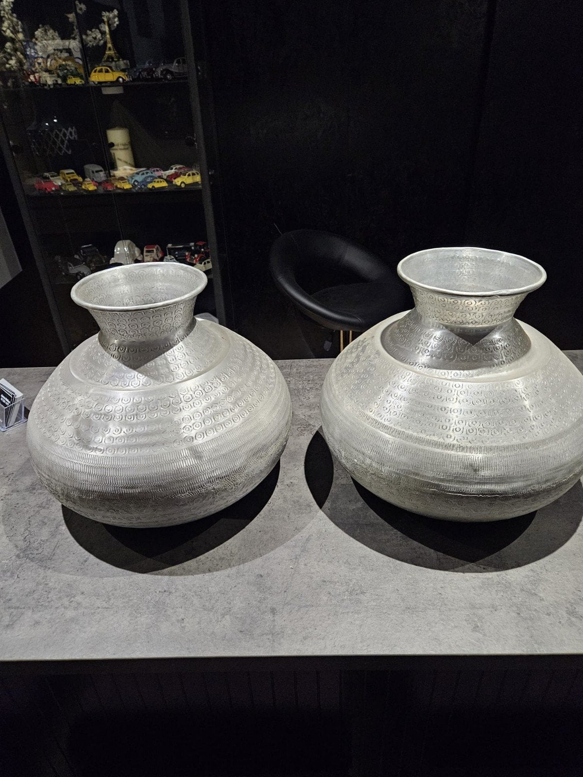 Metalen sierpotten/siervazen, Huis en Inrichting, Woonaccessoires | Vazen, Ophalen, Overige kleuren, Overige materialen, Minder dan 50 cm