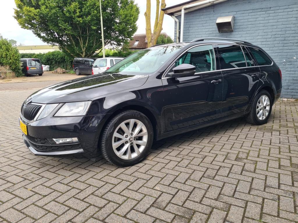 Skoda Octavia Combi 1.0 TSI Bns Edition (bj 2020), Gebruikt, Euro 6, Zwart, Origineel Nederlands