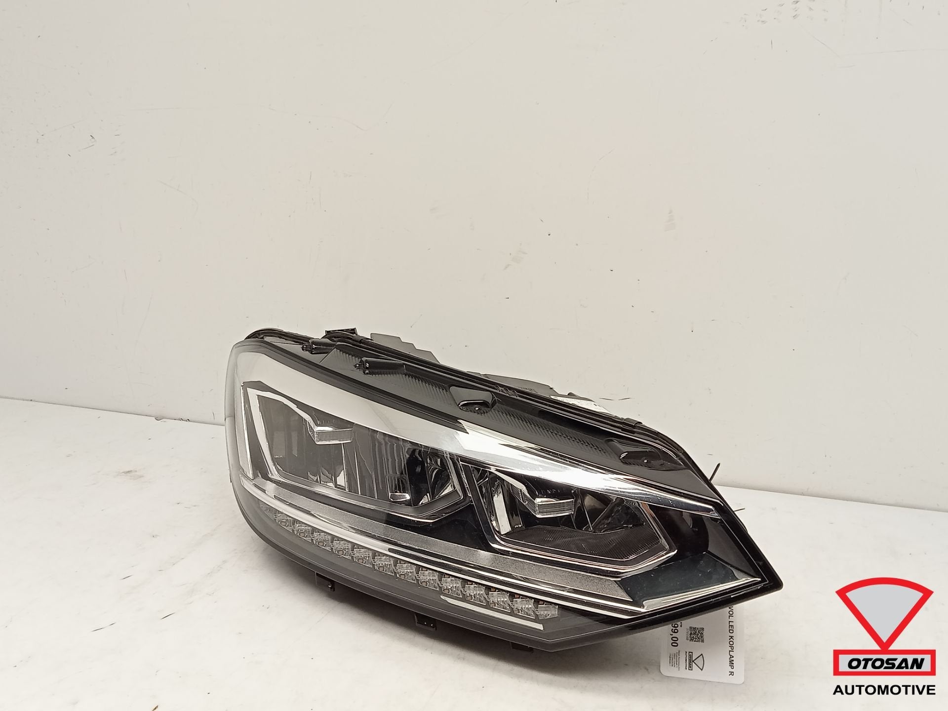 VW Touran 5T 5TA Vol LED Koplamp Rechts 5TB941036B, Gebruikt, Volkswagen, Volkswagen AG, Berliner Ring 2
38440  Wolfsburg, DE