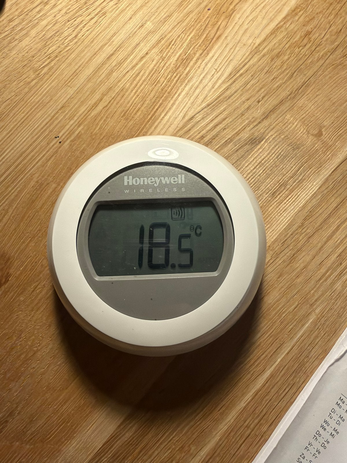 Honeywell Round Draadloze Thermostaat T87RF T40 EvoHome, Ophalen of Verzenden, Slimme thermostaat, Zo goed als nieuw