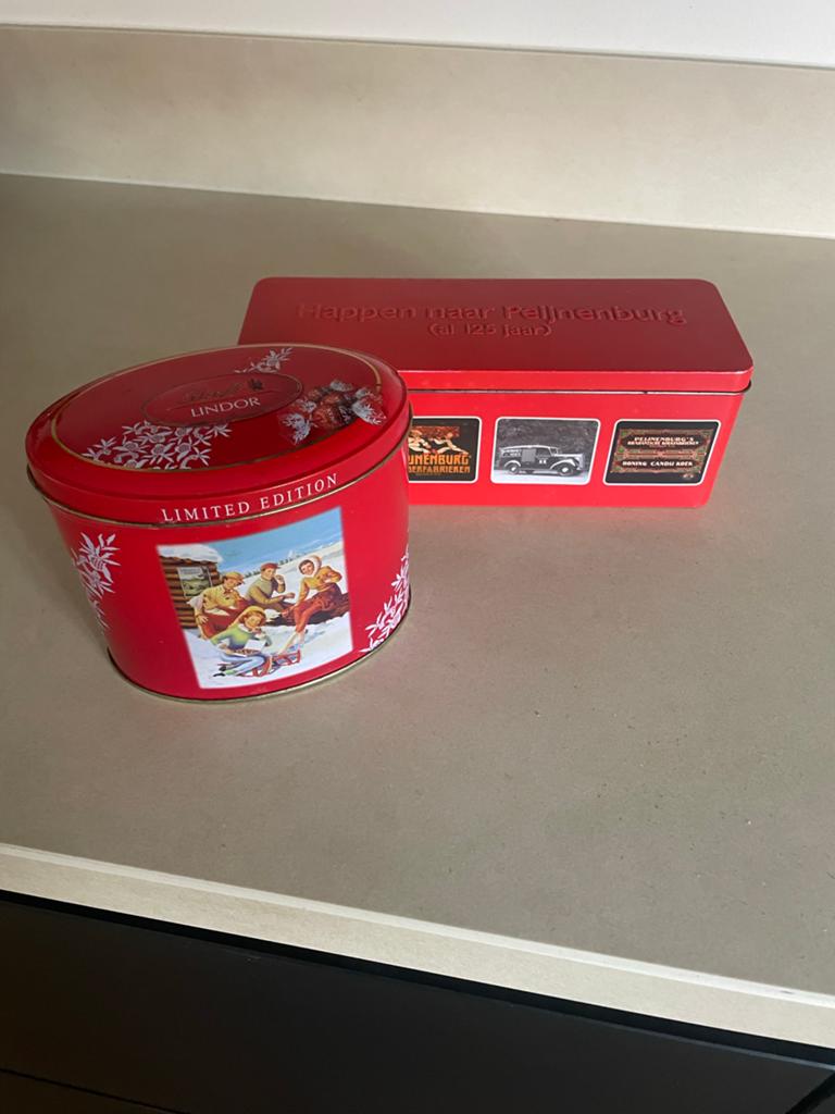 Blikken o.a. Peijnenburg en Lindor, Ophalen of Verzenden, Gebruikt, Koek(jes), Overige merken