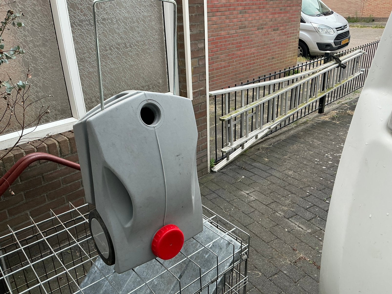 Vuilwater tank voor Campen/Caravan, Ophalen