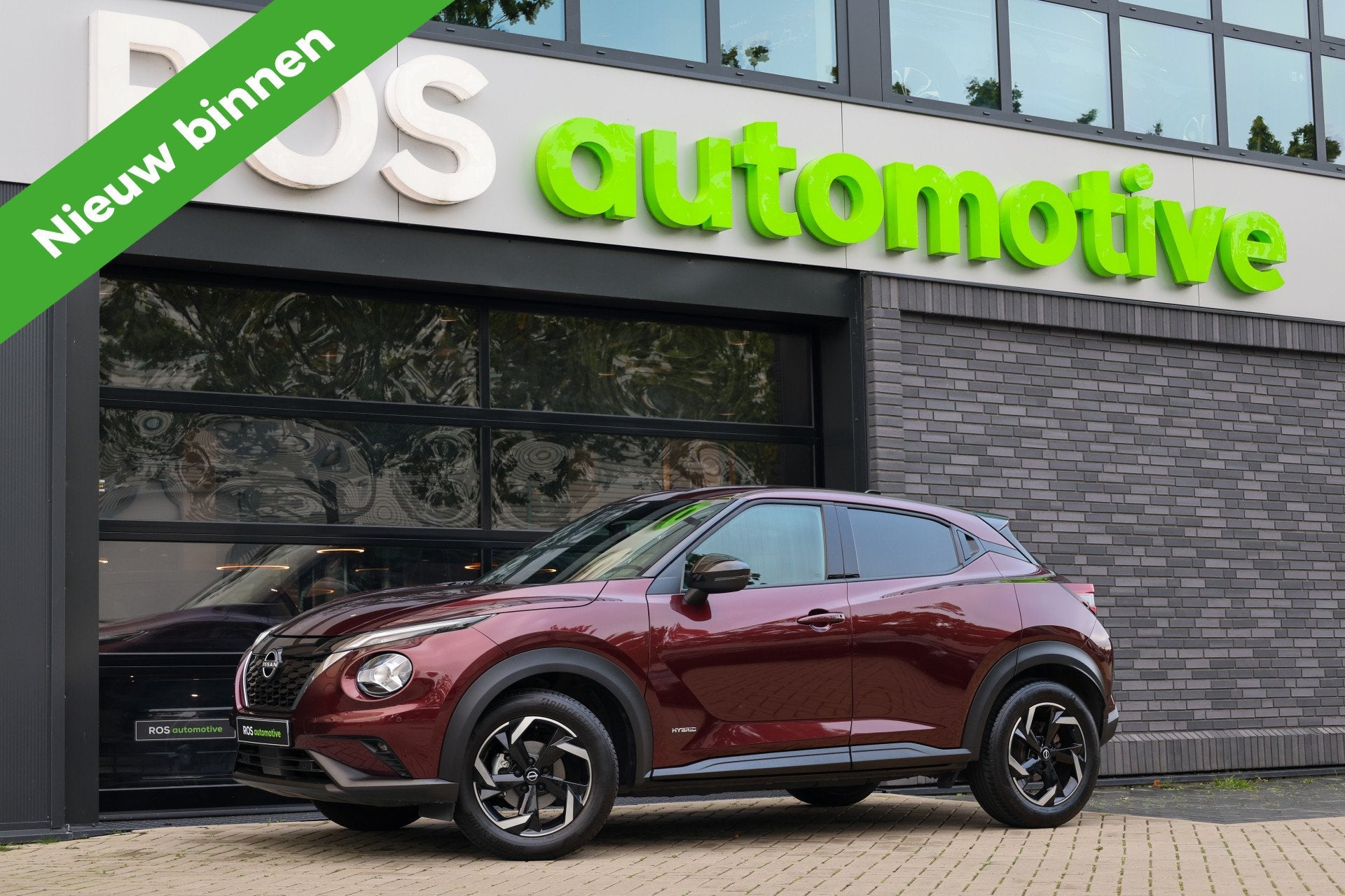 Nissan Juke 1.6 Hybrid N-Connecta | CAMERA | CRUISE | CARPLA, Auto's, Dealer onderhouden, Gebruikt, 750 kg, 4 cilinders