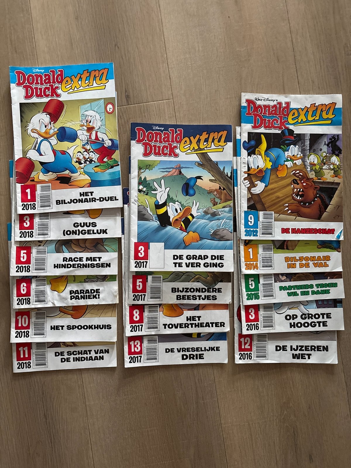 Donald Duck Extra stripboeken - jaargangen 2012-2018, Boeken, Meerdere stripboeken, Ophalen of Verzenden, Gelezen