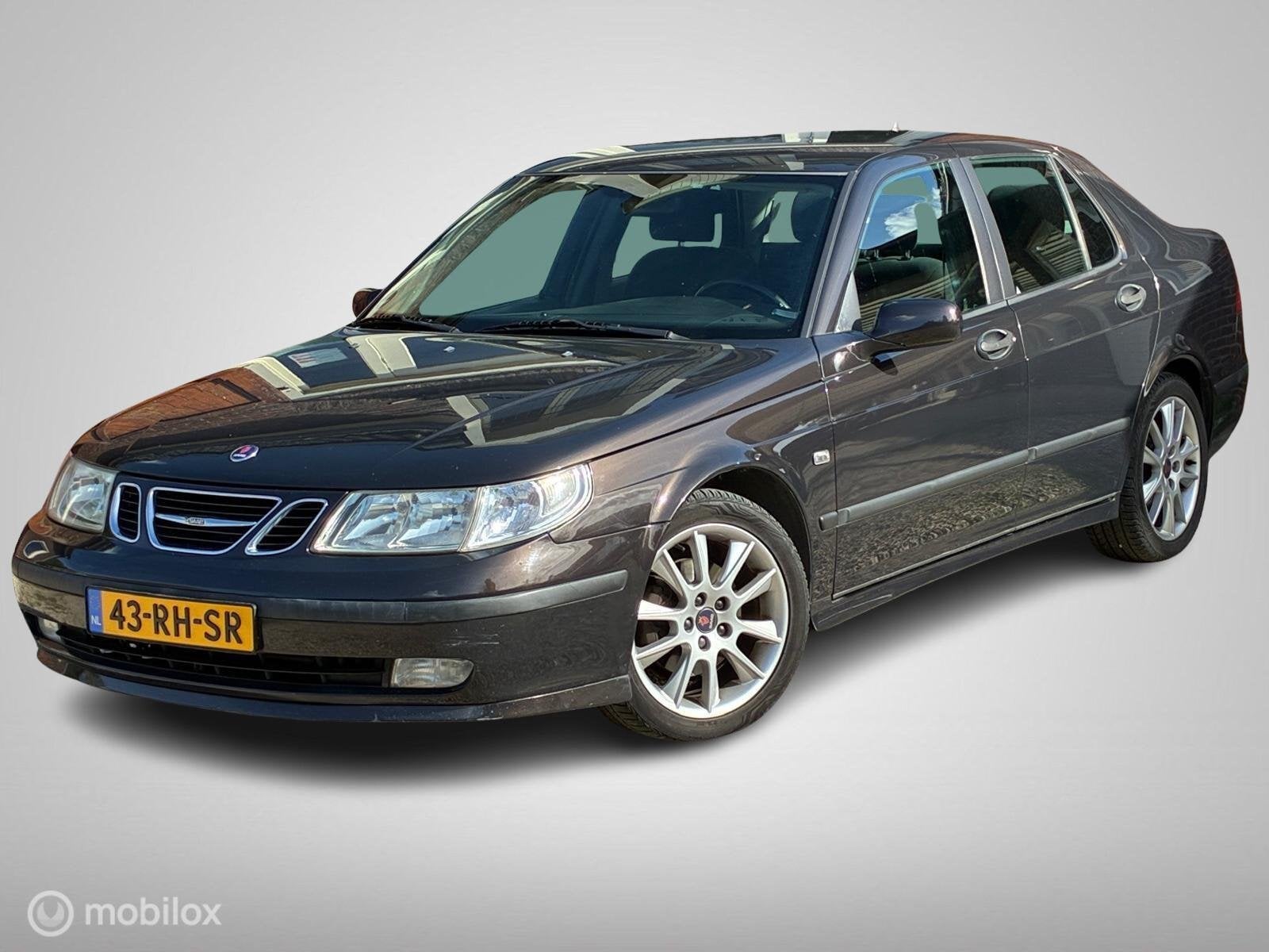 Saab 9-5 2.0t Linear Business Pack in Espresso met trekhaak, Auto's, Stof, Zwart, 4 cilinders, 150 pk