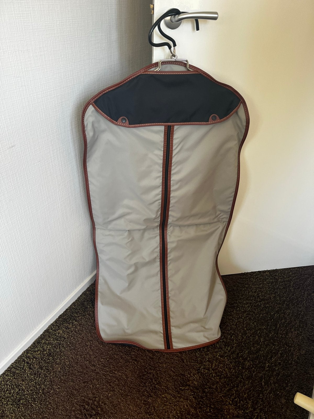 Samsonite Reistas voor kostuums met 2 hangers, 30 cm of meer, Zwart, Zo goed als nieuw, 75 cm of meer