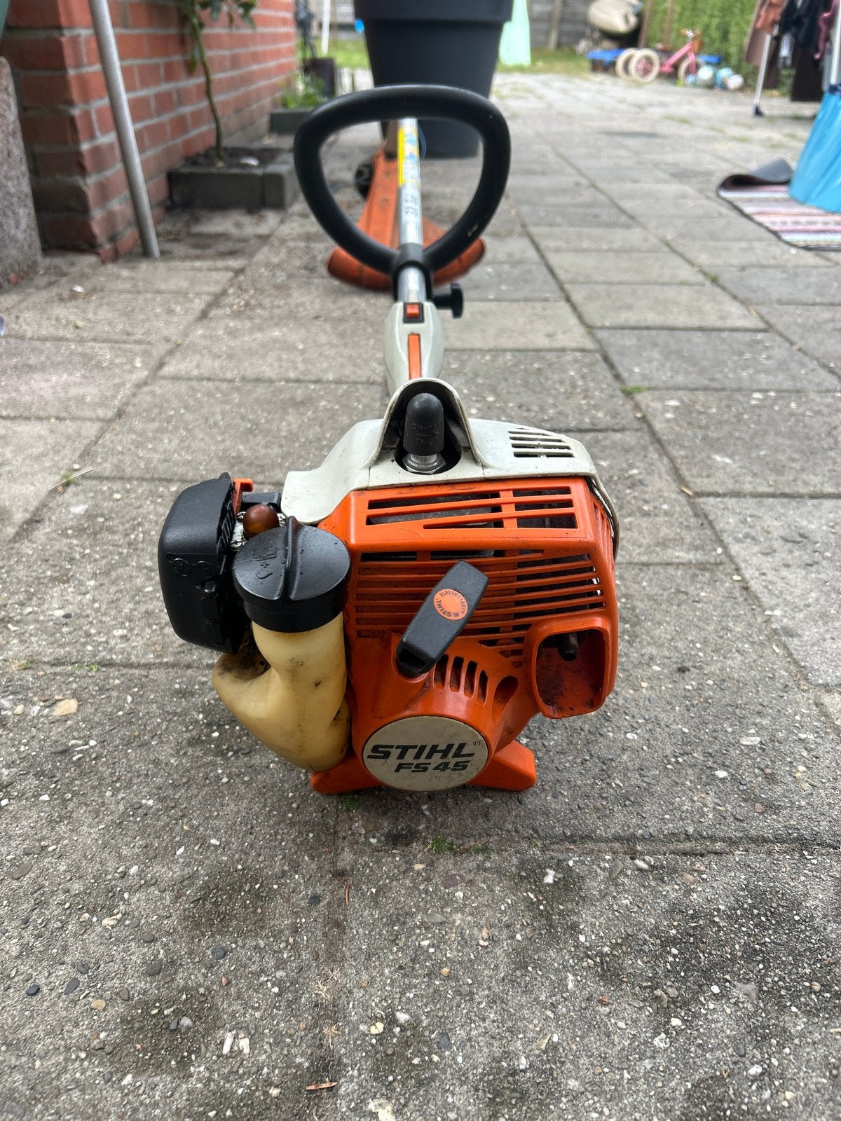 Stihl FS 45 Bosmaaier - Loopt, maar stationair afstellen nod, Tuin en Terras, Ophalen of Verzenden, Gebruikt, Benzine