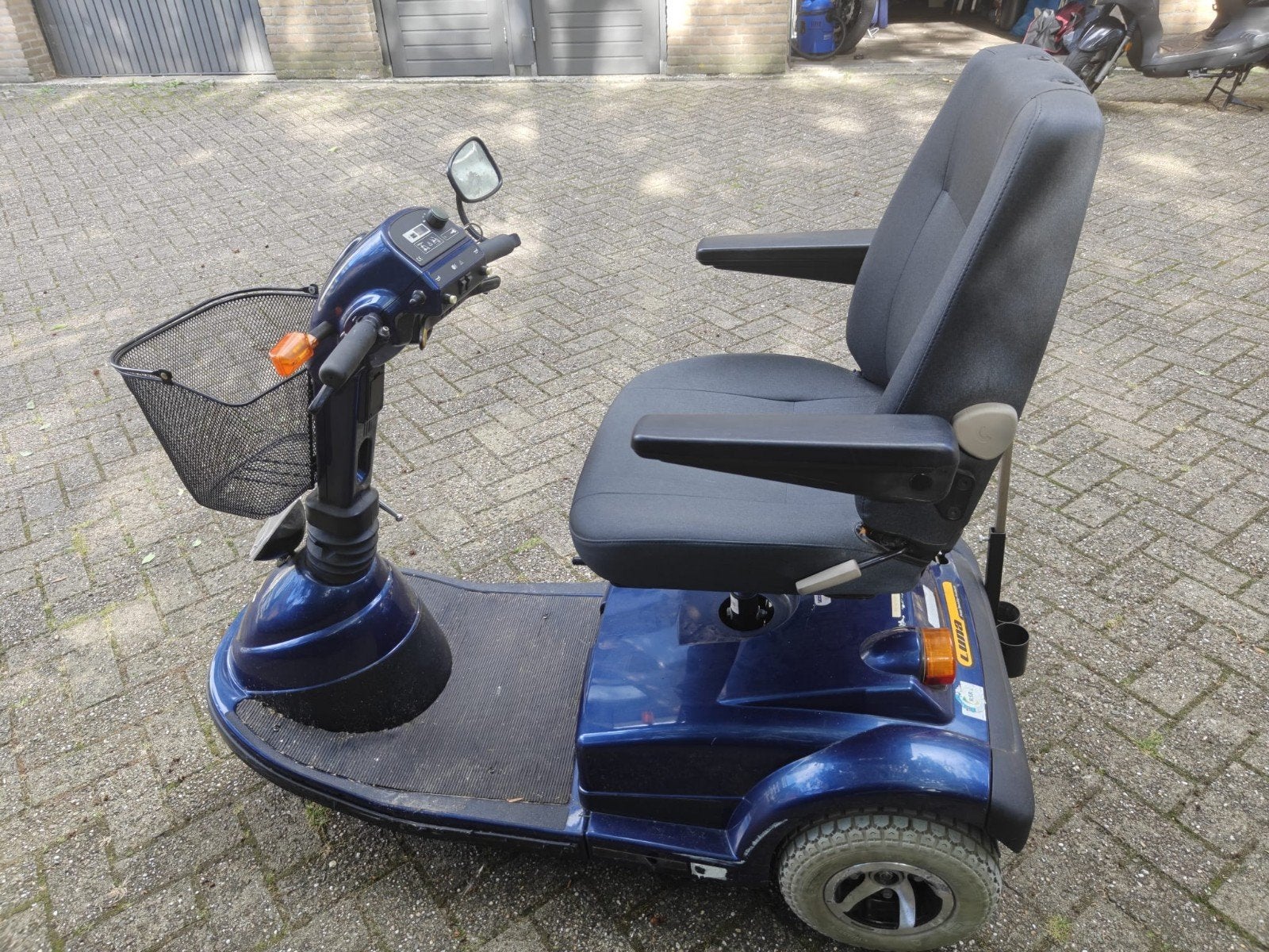 Goed rijdende scootmobiel Pride Luna, Ophalen, 16 t/m 25 km, Pride, 11 t/m 15 km/u