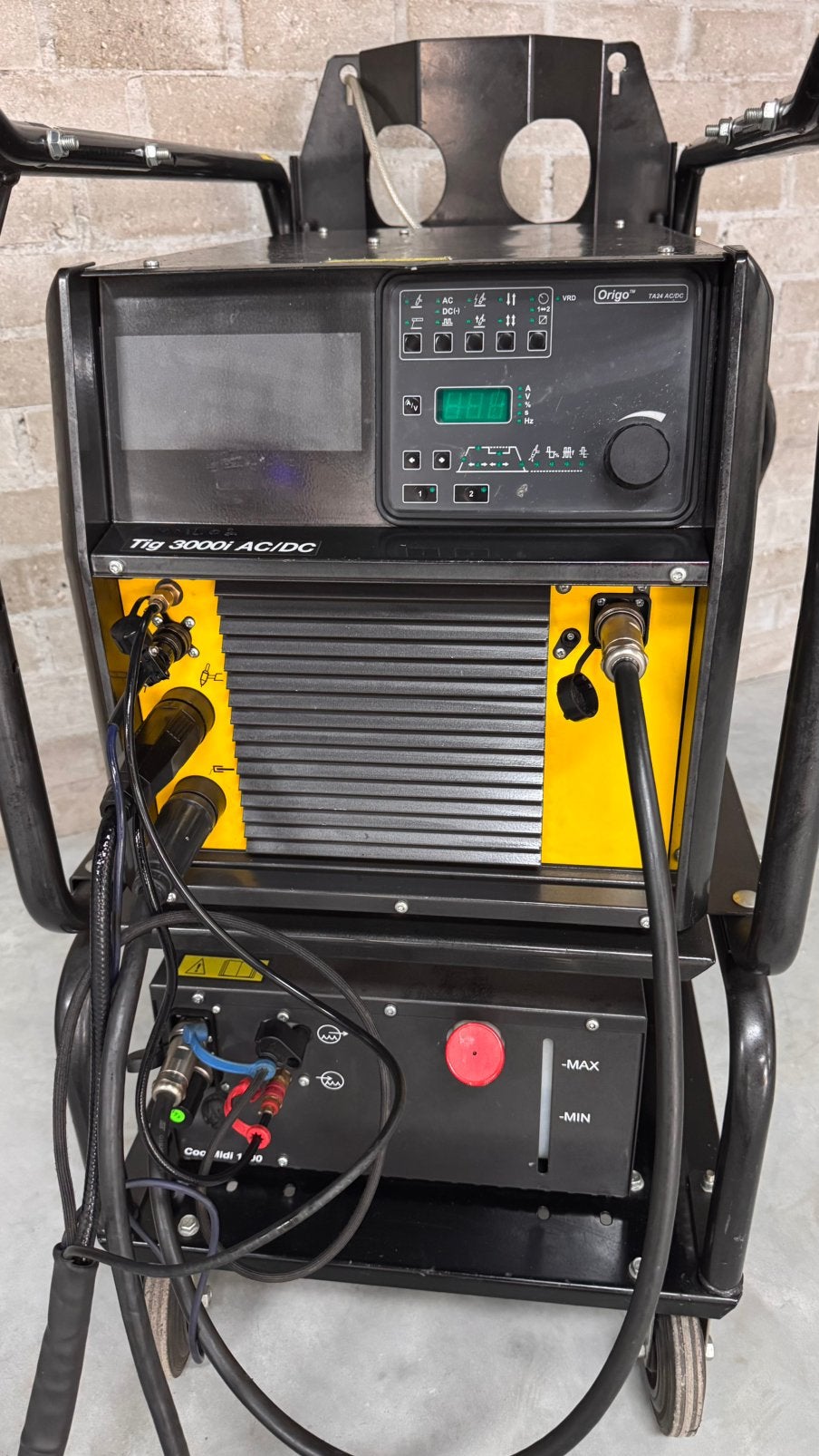 ESAB TIG 3000i AC/DC Pulse watergekoeld 300 Ampere, Doe-het-zelf en Verbouw, Ophalen, Zo goed als nieuw, 250 ampère of meer, Tig