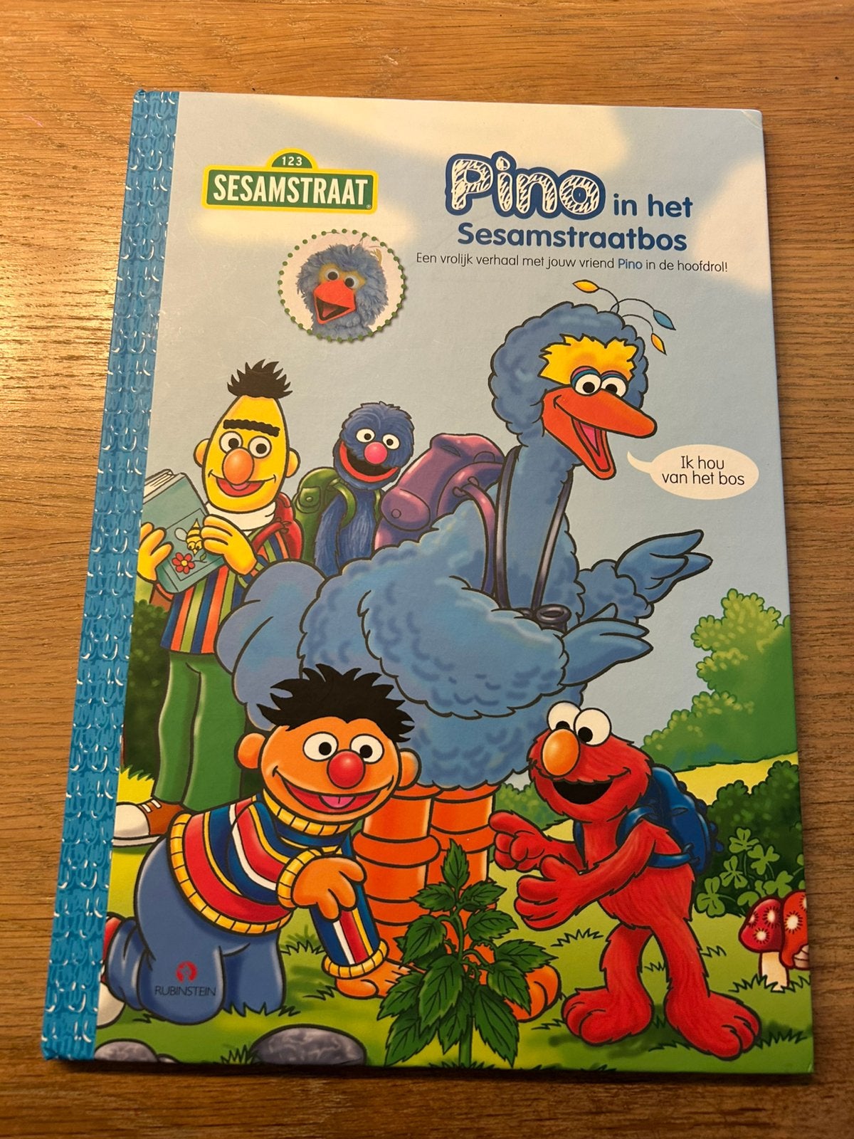 Voorleesboek: Pino in het Sesamstraatbos (ZGAN) HC, 123 Sesamstraat, Ophalen of Verzenden, Zo goed als nieuw, Sprookjes