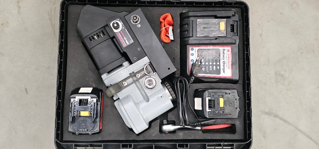 Euroboor magneetboormachine EBM.36+LP/P-18V 9AH - 2 Accu's, Ophalen of Verzenden, Zo goed als nieuw, 600 watt of meer, Overige typen