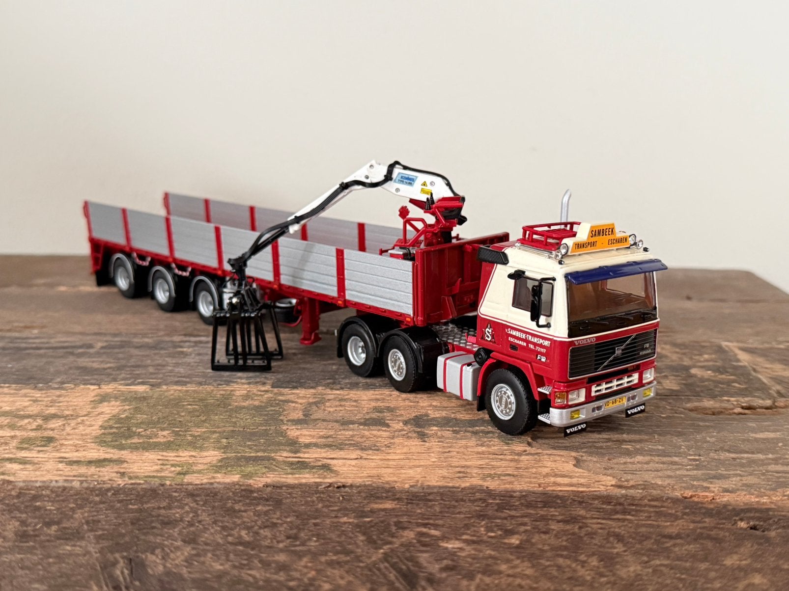 WSI - Volvo F12 Van Sambeek, Verzenden, Zo goed als nieuw, Bus of Vrachtwagen, Wsi