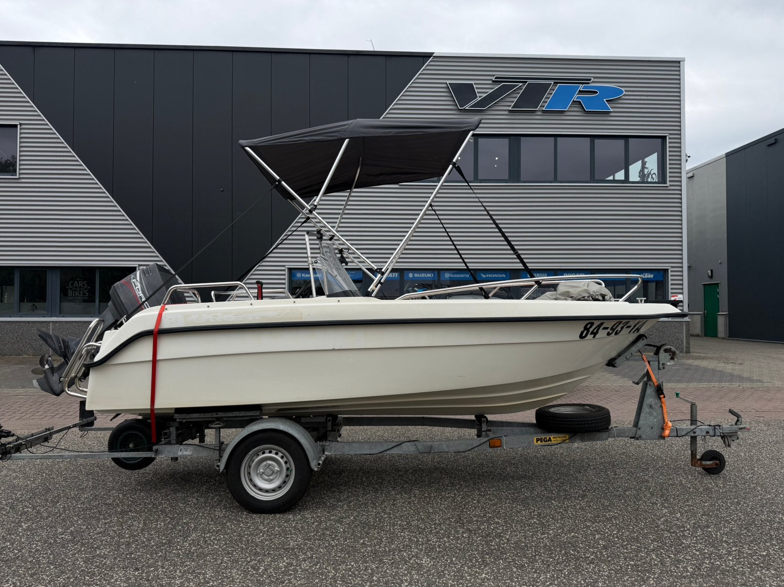 Console boot 75 pk Uttern 4602 inc trailer, 70 pk of meer, Info@uttern.com, Uttern, Ophalen of Verzenden