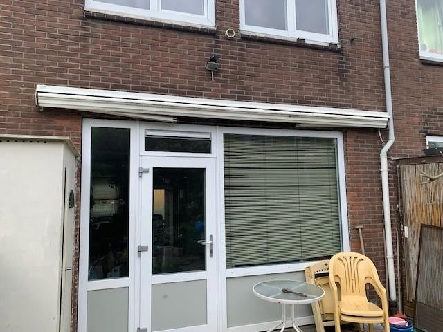 Zonnescherm   knikarm   4,20 meter breed  uitval, Tuin en Terras, Zonneschermen, Ophalen, Gebruikt, Elektrisch, 150 tot 300 cm