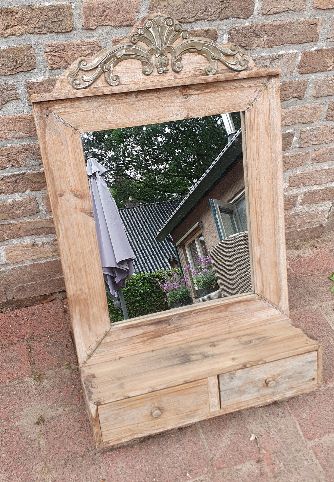 Mooie spiegel met laatjes
H 76 cm, Ophalen, Minder dan 50 cm, Zo goed als nieuw, Minder dan 100 cm